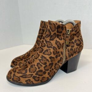 STYLE & Co. Womens Brown Leopard Print Side Zip Masrinaa Booties 7M XLNT Cond.